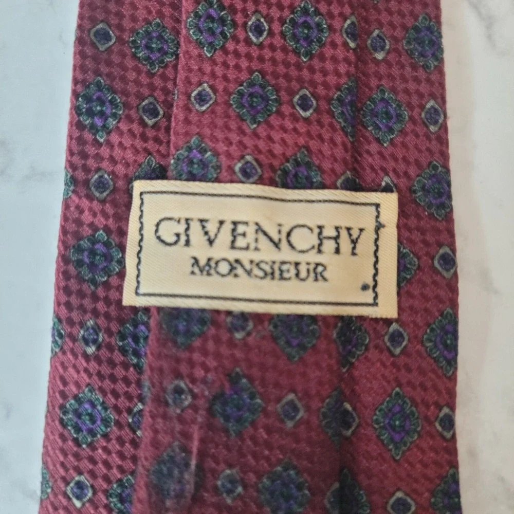 Givenchy Monsieur Silk Tie Burgundy Red Geometric Medallion‎ Pattern Mens